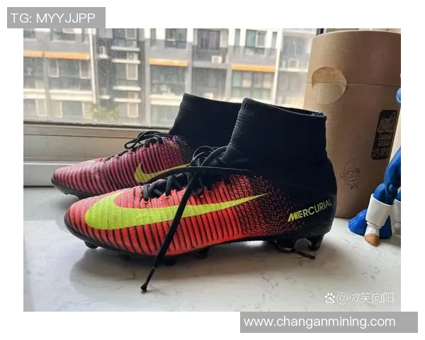 世界足坛球星穿的最贵足球鞋价格曝光震惊业内