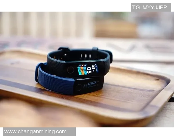 以球星手环正版足球为核心打造荣耀绿茵梦想开启激情赛场新纪元