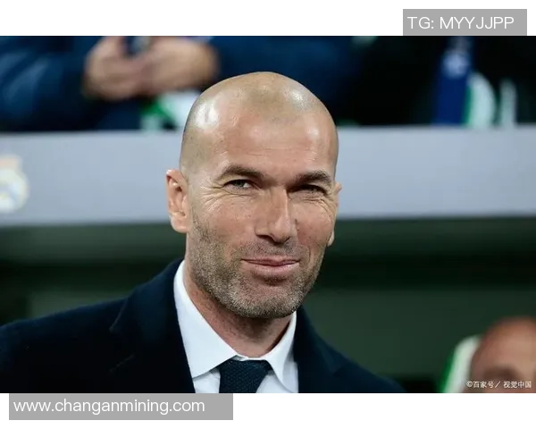 美国足球历史上几位传奇老球星及其成就回顾